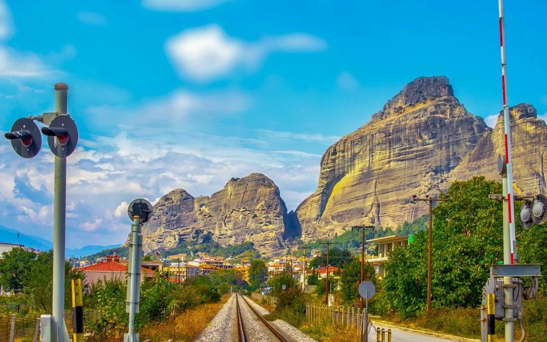 From Athens: Meteora Full Day Trip with Greek Lunch Image 3