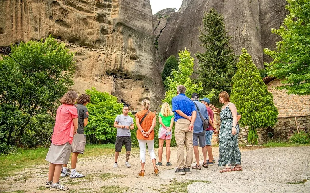 From Athens: Meteora Monasteries & Caves Full-Day Trip with Lunch Image 4