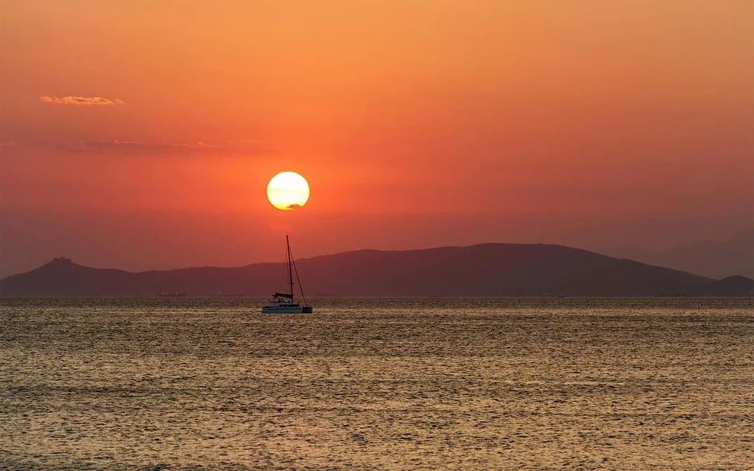 From Athens: Sunset Cruise along Athens Riviera with Music & Swimming Image 4