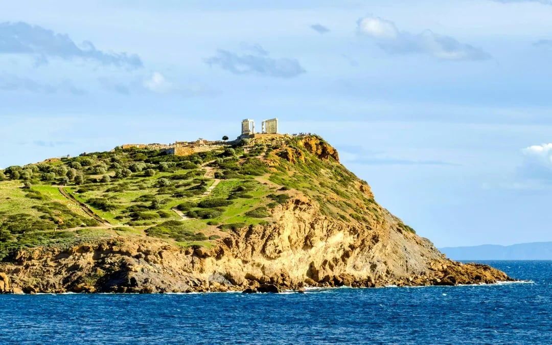 From Athens: Temple of Poseidon & Cape Sounion Sunset Tour with Entry Tickets Image 3