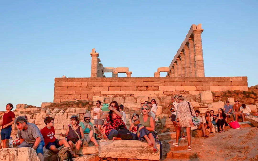 From Athens: Temple of Poseidon & Cape Sounion Sunset Tour Image 5