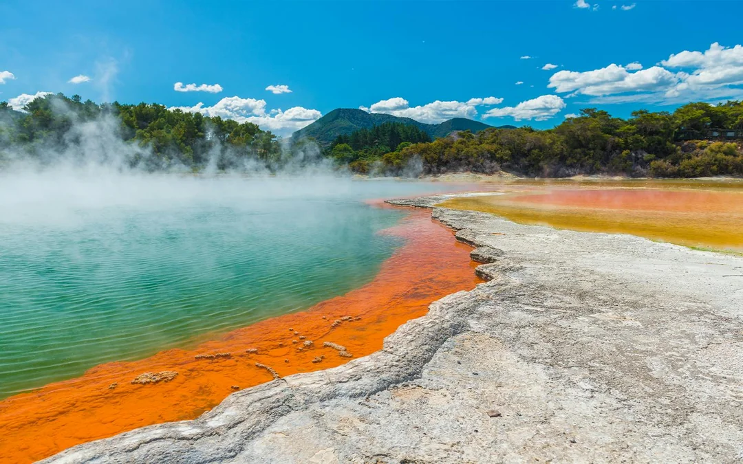 From Auckland: Hobbiton Movie Set, Wai-O-Tapu, & Rotorua Small Group Signature Guided Tour Image 4