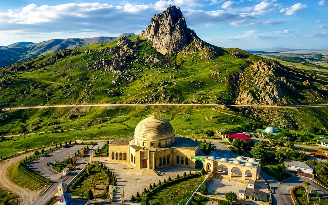 From Baku: Candy Cane Mountains & Shahdag Day Tour Image 4