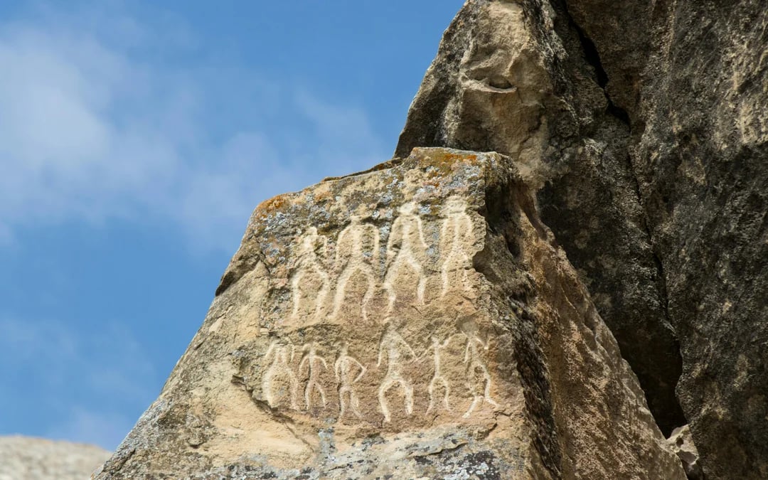 From Baku: Gobustan & Absheron Day Trip With Lunch Included Image 3