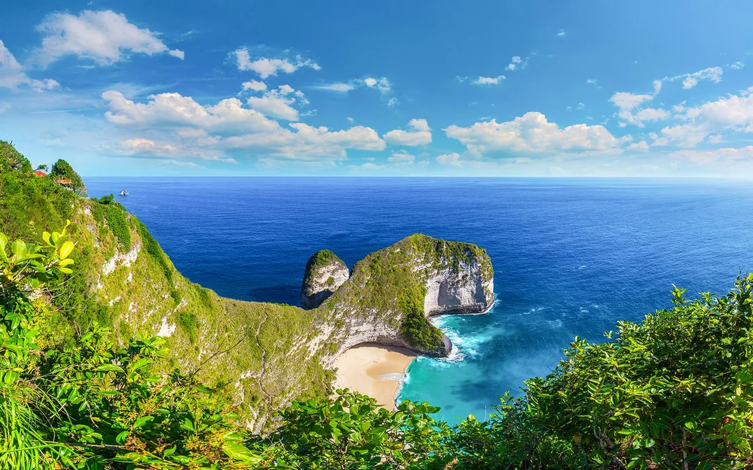 From Bali: Top Rated Instagram Tour: East/West Nusa Penida Tour & Optional Snorkeling Image 3