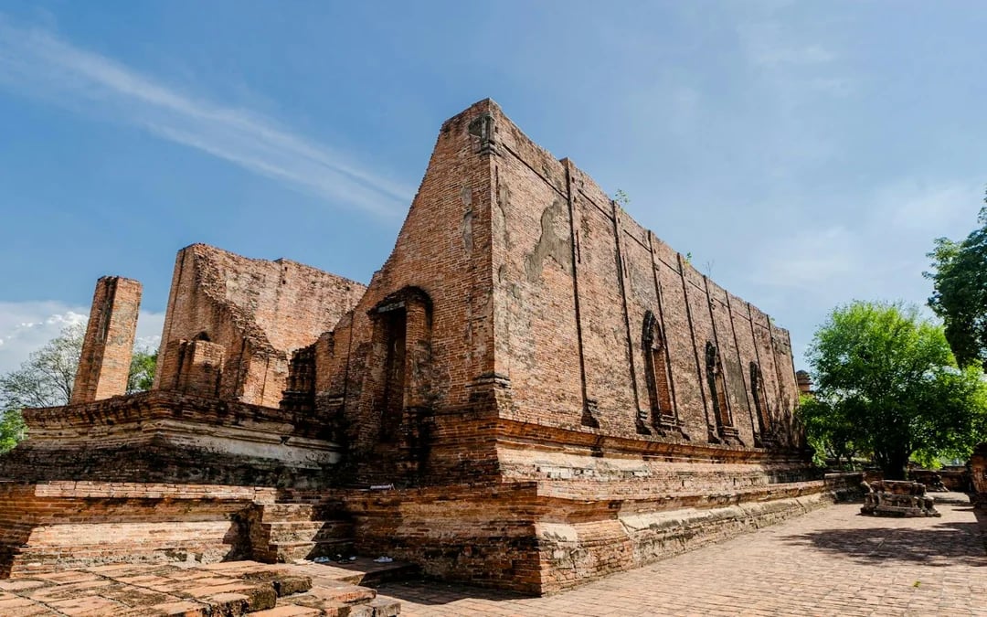 From Bangkok: Ayutthaya Historical Park and Lopburi Monkey Temple Small-Group Tour Image 5