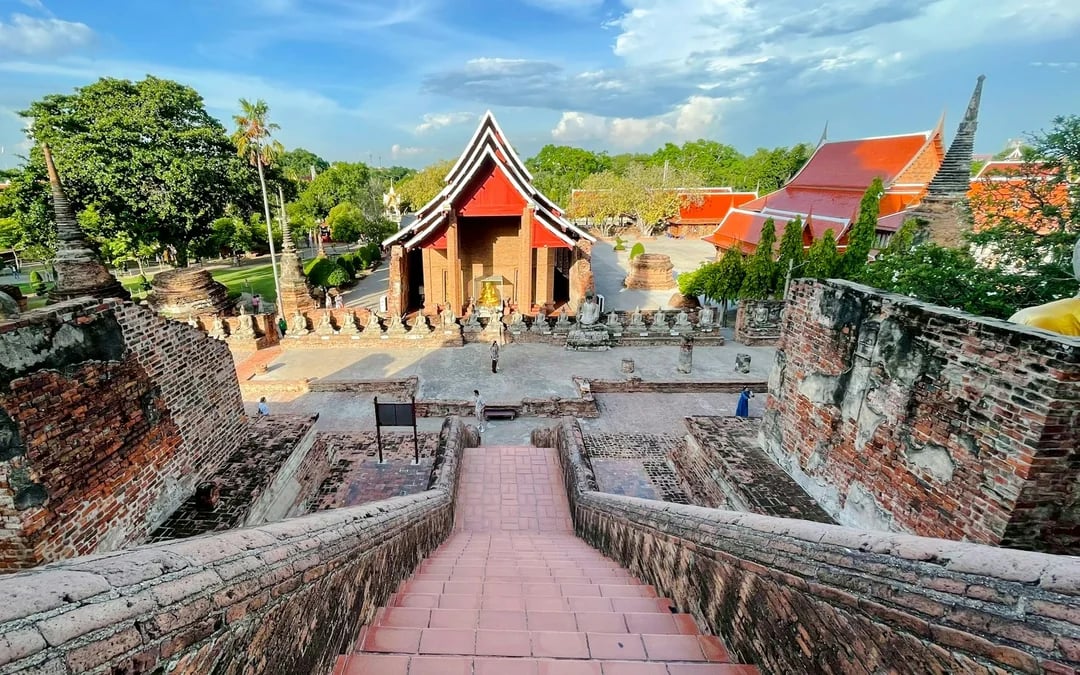 From Bangkok: Ayutthaya Historical Park Day Trip with German-Speaking Guide Image 3