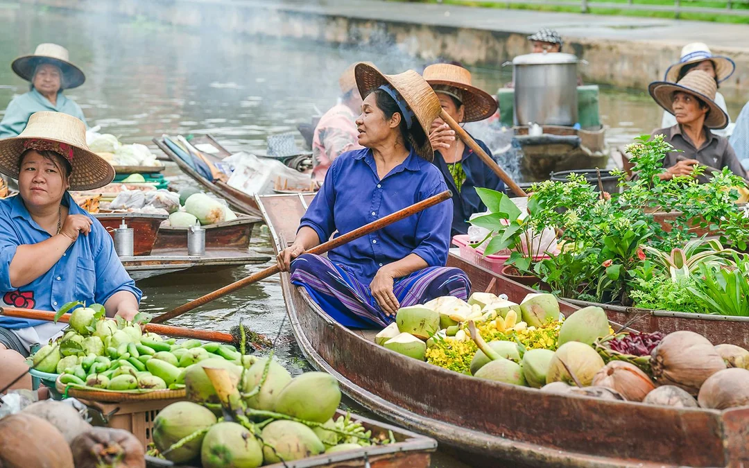 From Bangkok: Ayutthaya Temple, Railway Market & Damnoen Saduak Floating Market Full-Day Guided Tour with Lunch & Hotel Transfers Image 2
