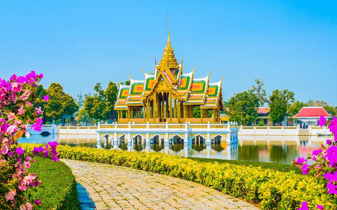 From Bangkok: Ayutthaya Temples and Bang Pa-In Palace Full-day Guided Tour Image 4
