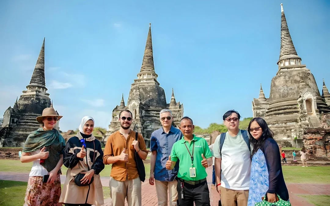 From Bangkok: Ayutthaya Temples and Bang Pa-In Palace Full-day Guided Tour Image 6