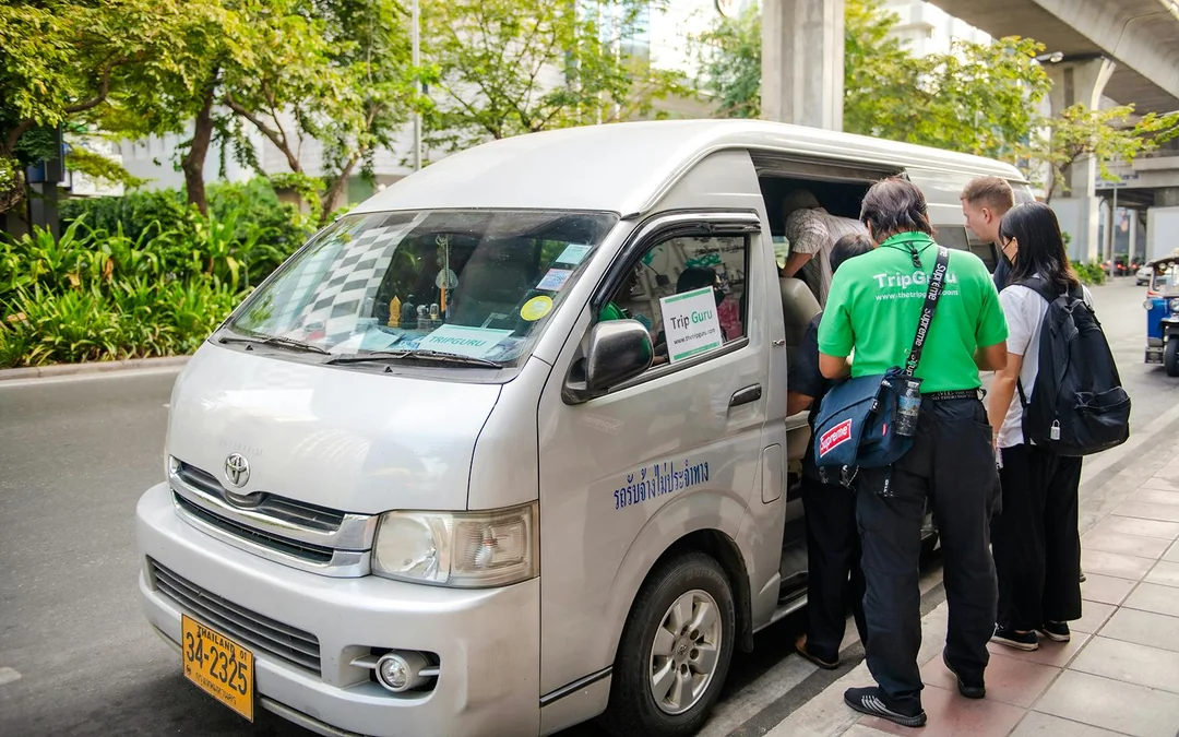 From Bangkok: Ayutthaya Temples and Bang Pa-In Palace Full-day Guided Tour Image 9