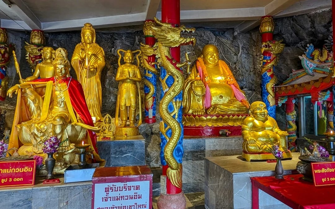 From Bangkok or Pattaya: Koh Sichang Island Day Trip with Hotel Transfers and Private Tuk-Tuk Tour Image 9