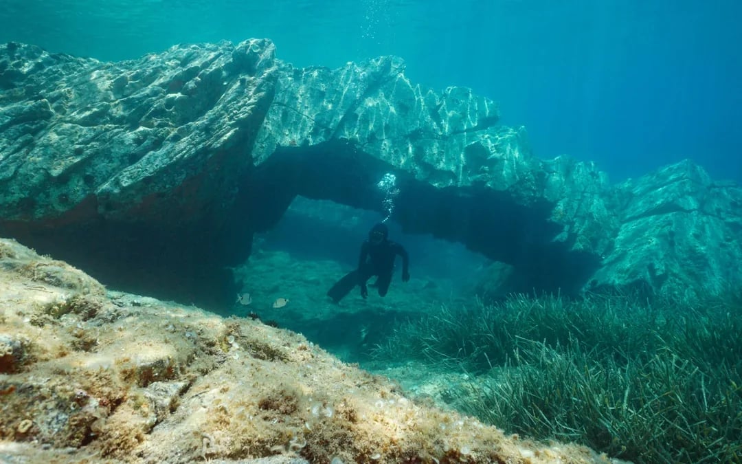 From Barcelona: Costa Brava Day Trip with Kayak, Snorkel, Cliff Jump & Lunch Image 4