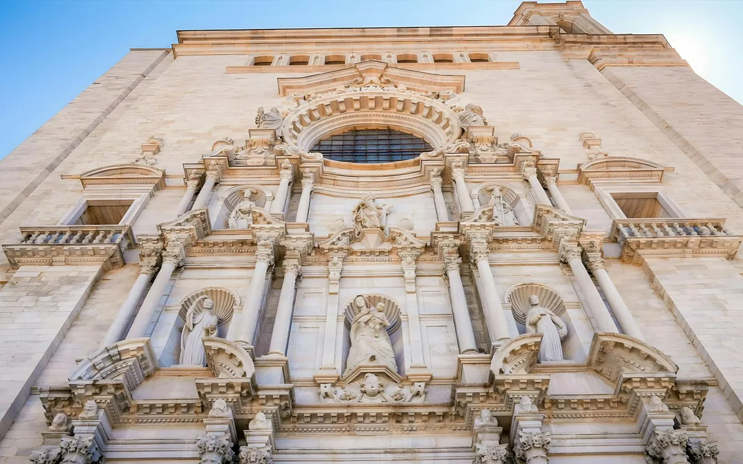 From Barcelona: Girona & Figueres Day Trip with Dalí Theatre-Museum Tickets Image 10