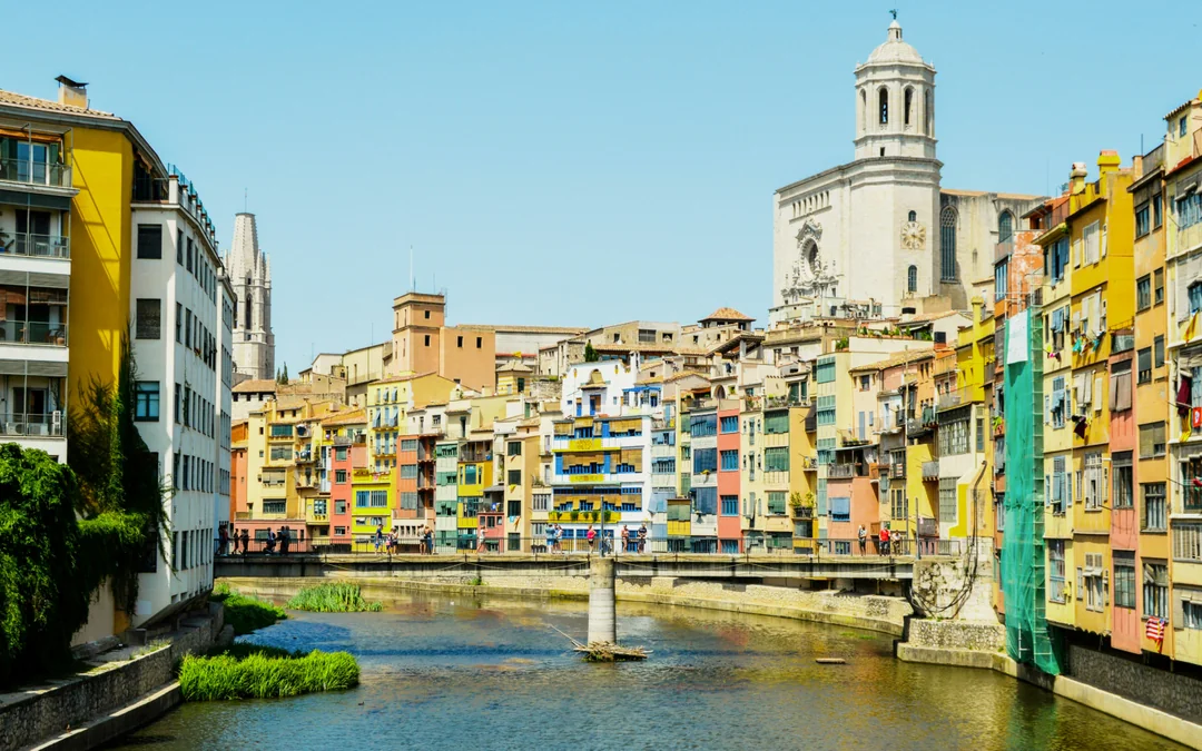 From Barcelona: Girona & Tossa de Mar Day Trip Image 2