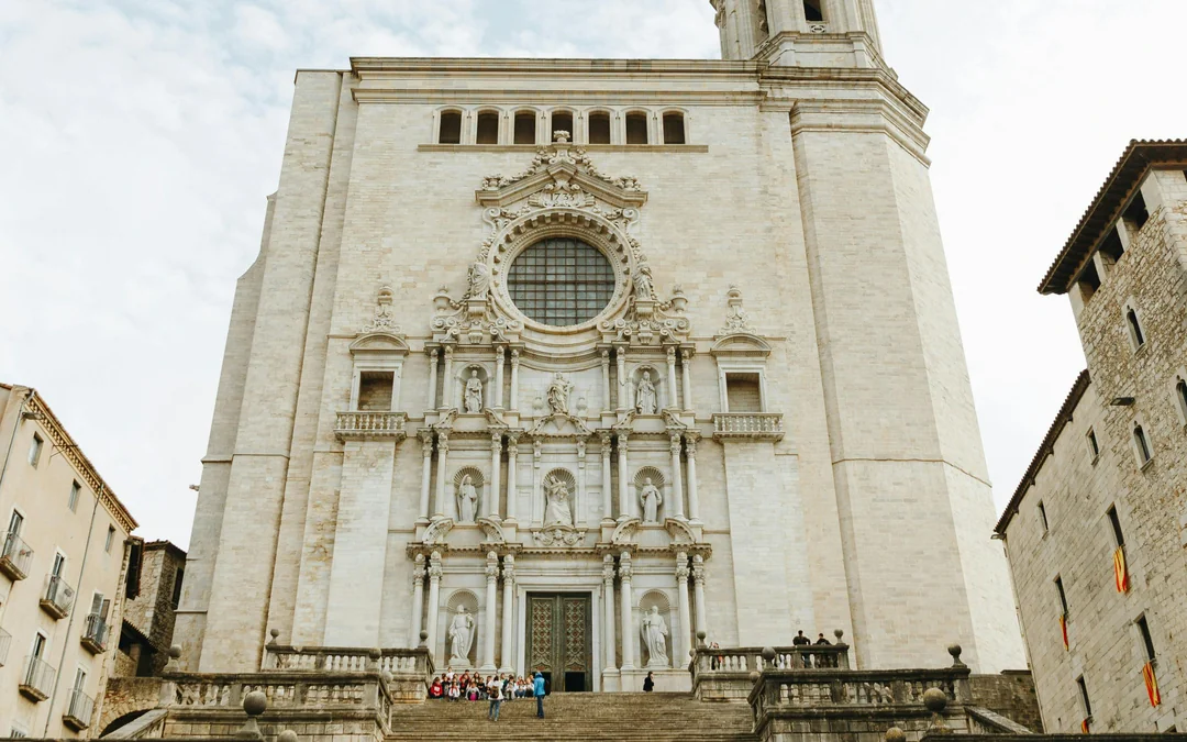 From Barcelona: Girona & Tossa de Mar Day Trip Image 3