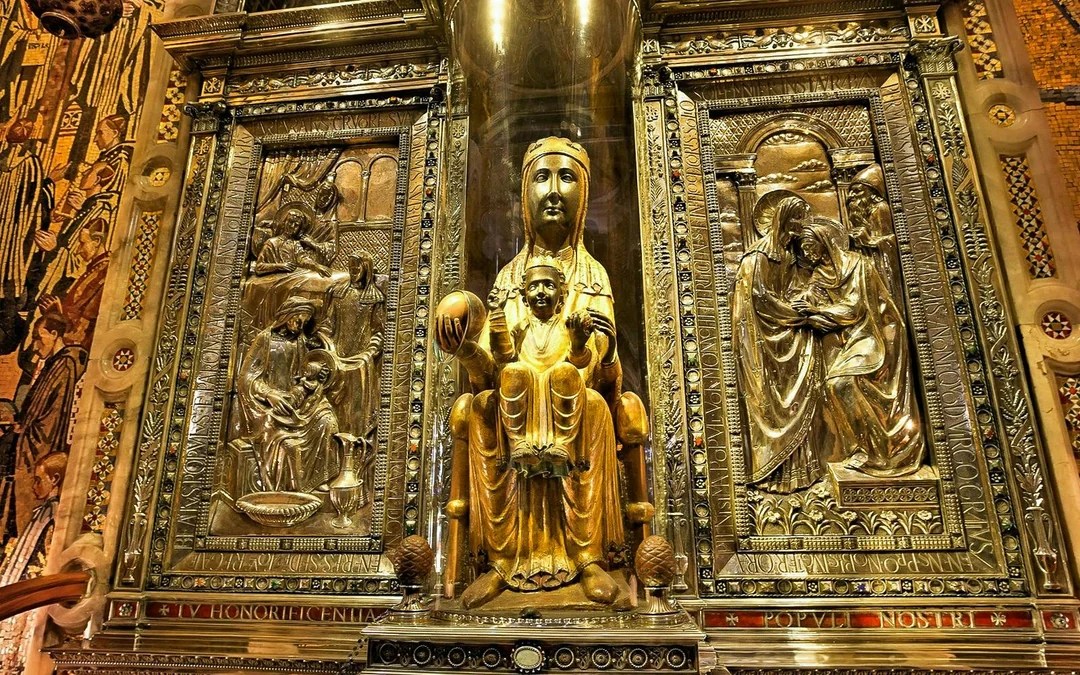 From Barcelona: Montserrat Day Trip & Guided Tour + Black Madonna Access Image 3