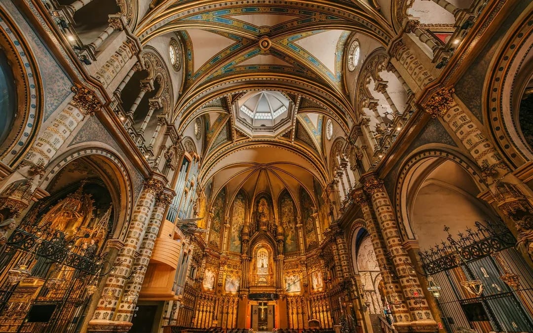 From Barcelona: Montserrat Day Trip & Horseback Riding Image 6