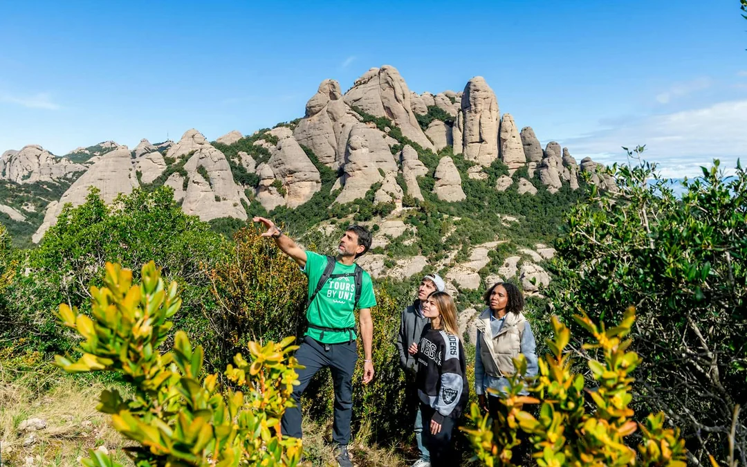 From Barcelona: Montserrat Day Trip & Scenic Mountain Hike
 Image 5