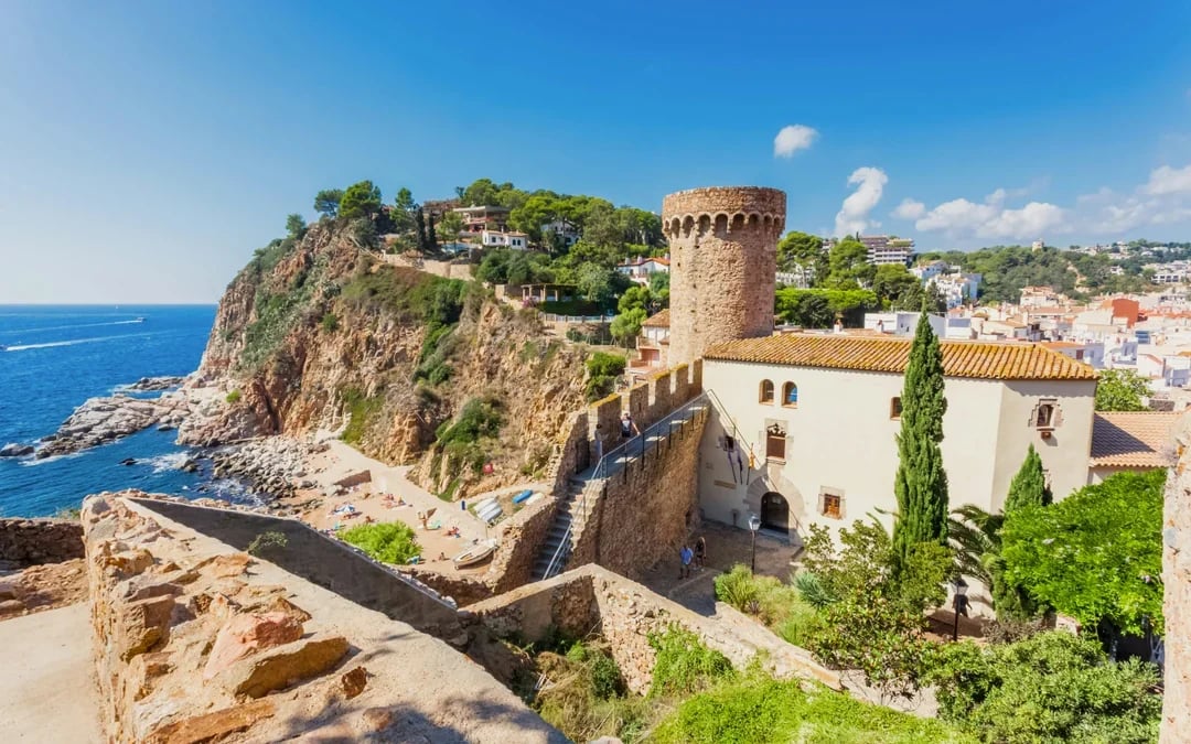 From Barcelona: Tossa de Mar Day Trip with Coastal Walk, Swim & Lunch Image 8
