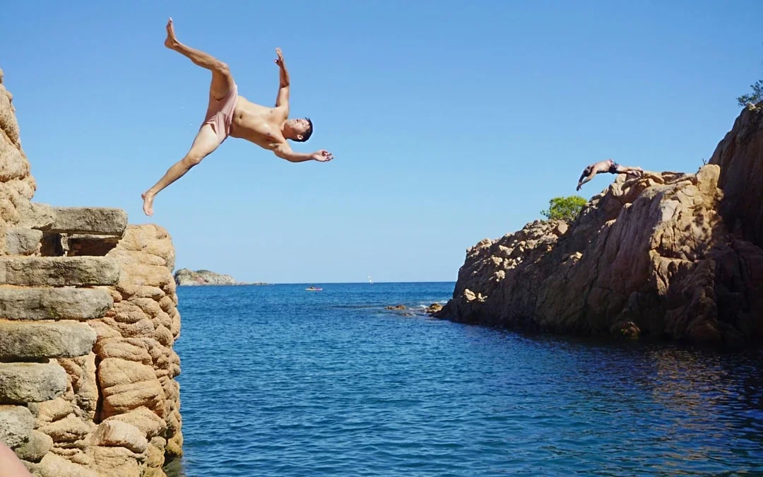From Barcelona: Tossa de Mar Day Trip with Coastal Walk, Swim & Lunch Image 9