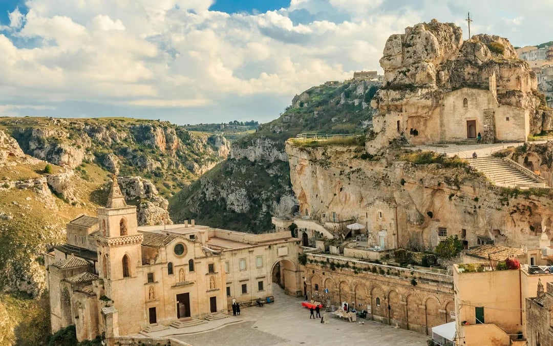 FROM BARI: Half-Day Guided Tour of Matera Image 2