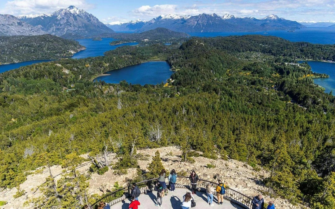 From Bariloche: Half-Day Small Circuit Tour with Mount Campanario Image 1
