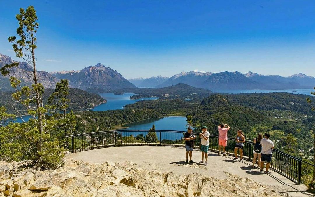 From Bariloche: Half-Day Small Circuit Tour with Mount Campanario Image 3