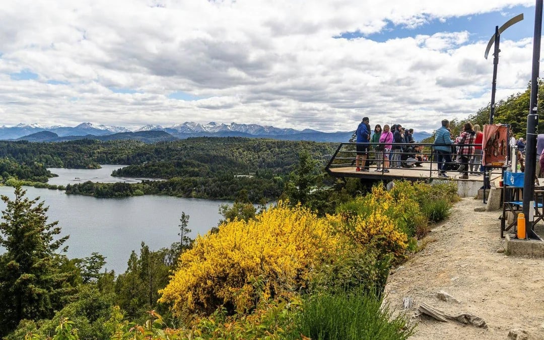 From Bariloche: Half-Day Small Circuit Tour with Mount Campanario Image 8