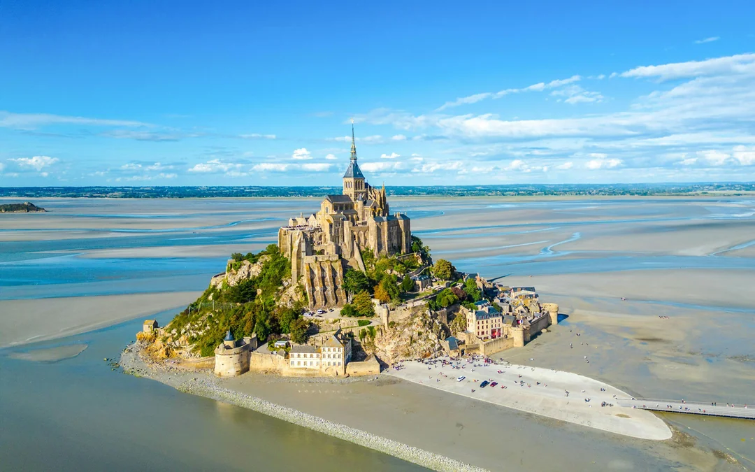 From Bayeux: Small-Group Guided Tour to Mont-Saint-Michel with Transfers and Abbey Entry Image 1
