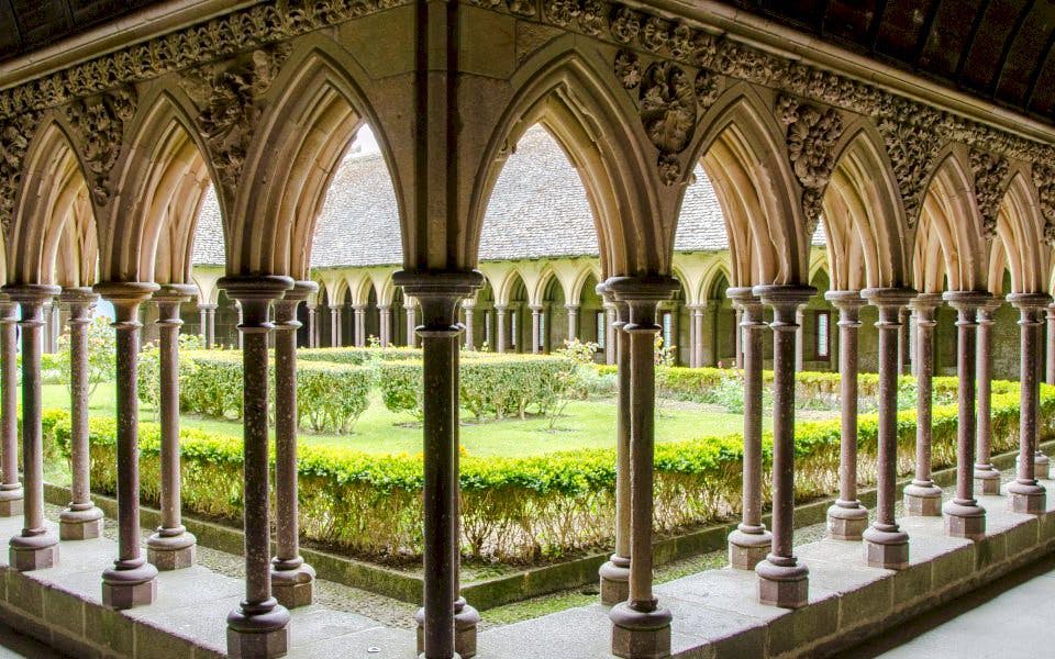 From Bayeux: Small-Group Guided Tour to Mont-Saint-Michel with Transfers and Abbey Entry Image 5