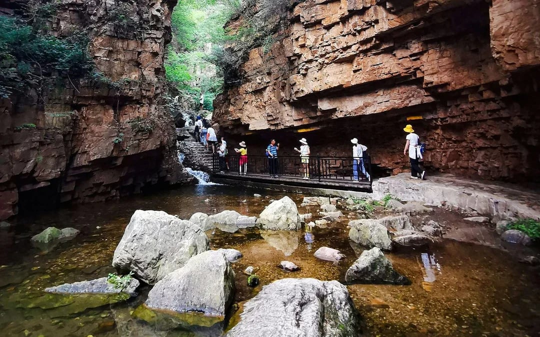 From Beijing: Private Round-Trip Transfer to Shilinxia Scenic Area with Hotel Pickup and Drop-Off Image 6