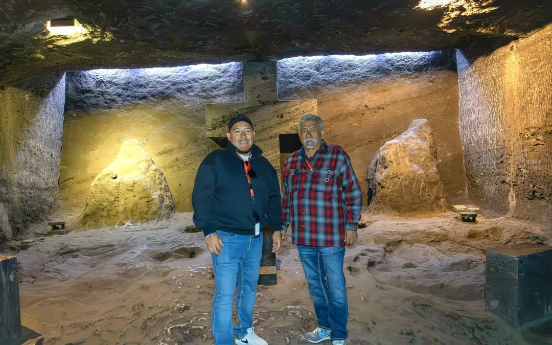From Bogotá: Salt Cathedral of Zipaquirá and Lake Guatavita Guided Tour Image 3