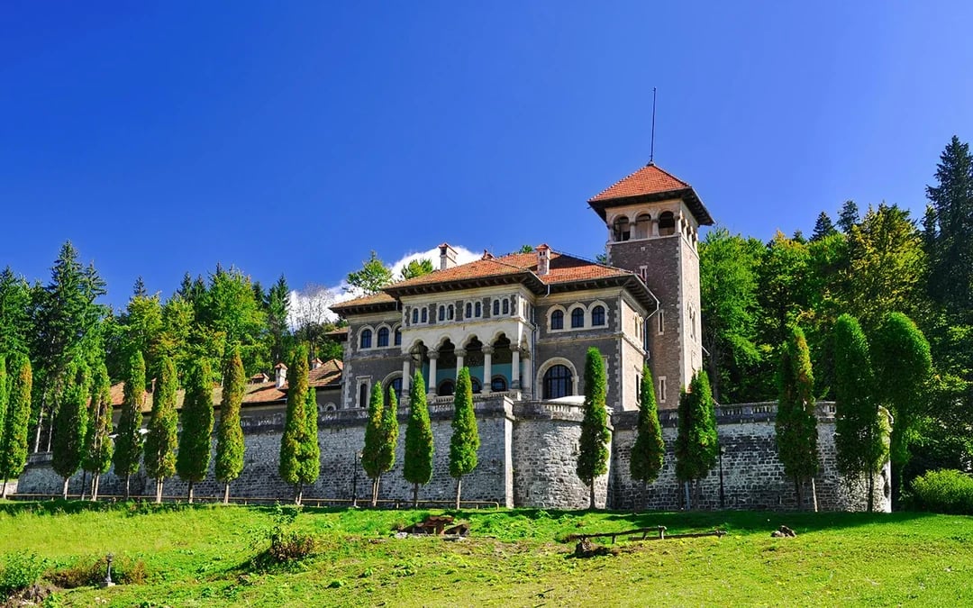 From Brasov: Peles Castle & Cantacuzino Castle (Wednesday Castle) Day Tour Image 8