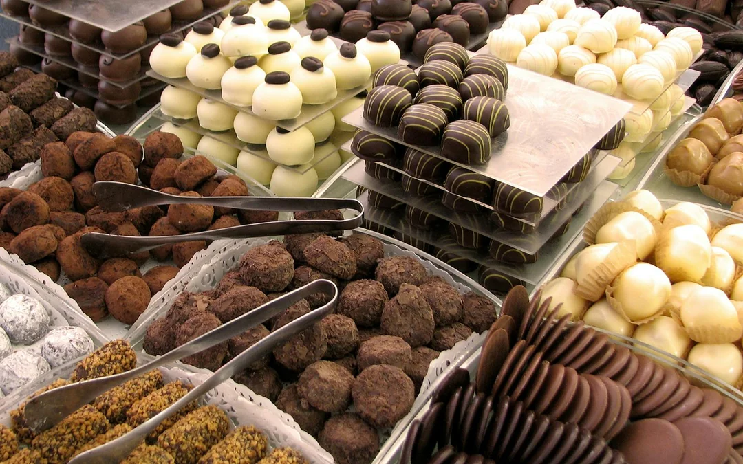 From Brussels: Bruges & Ghent Tour with Cruise & Chocolate Tasting Image 4