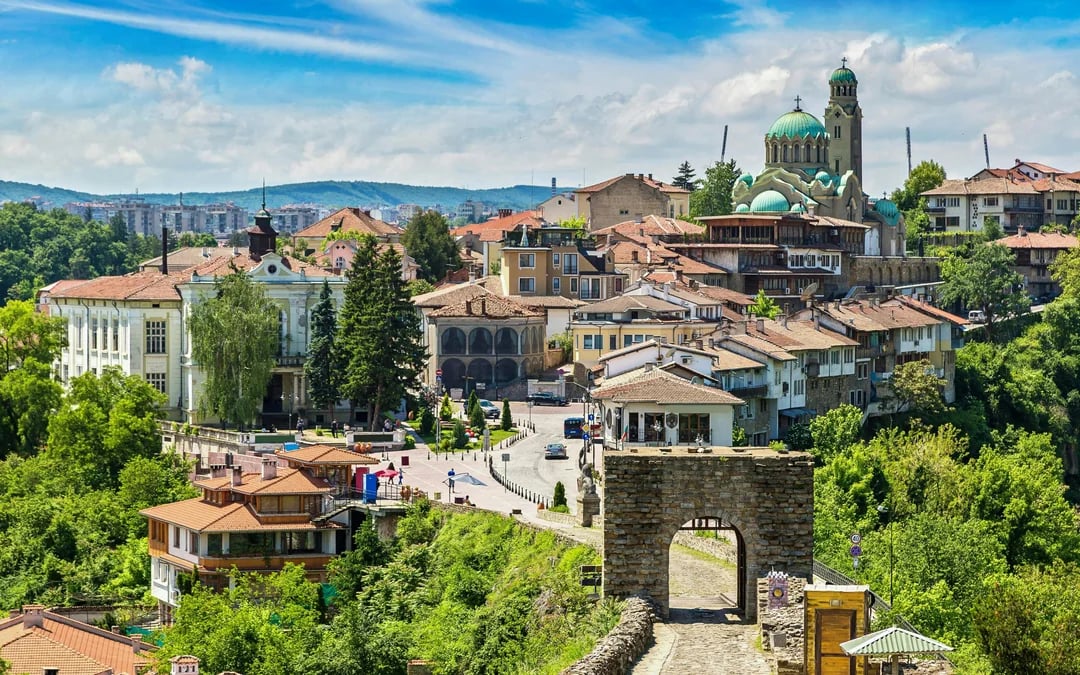 From Bucharest: Arbanassi & Veliko Tarnovo Small-Group Guided Day Trip Image 1
