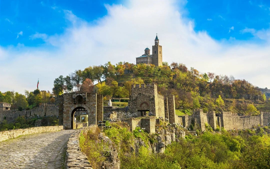 From Bucharest: Arbanassi & Veliko Tarnovo Small-Group Guided Day Trip Image 3