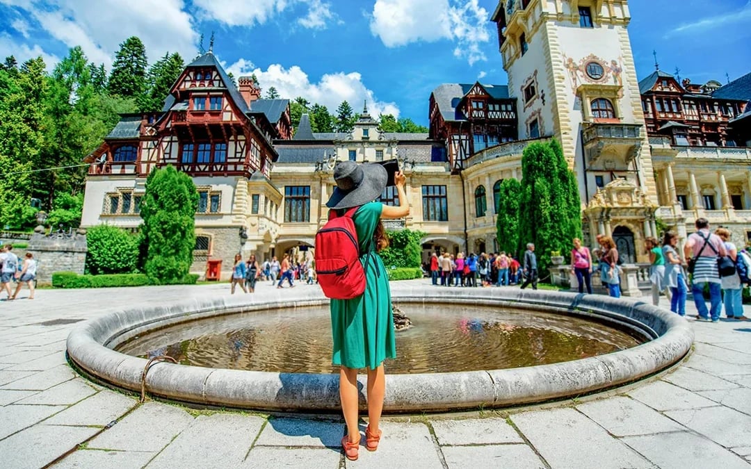 From Bucharest: Bran Castle, Peles Castle & Brasov Full-Day Guided Tour Image 8