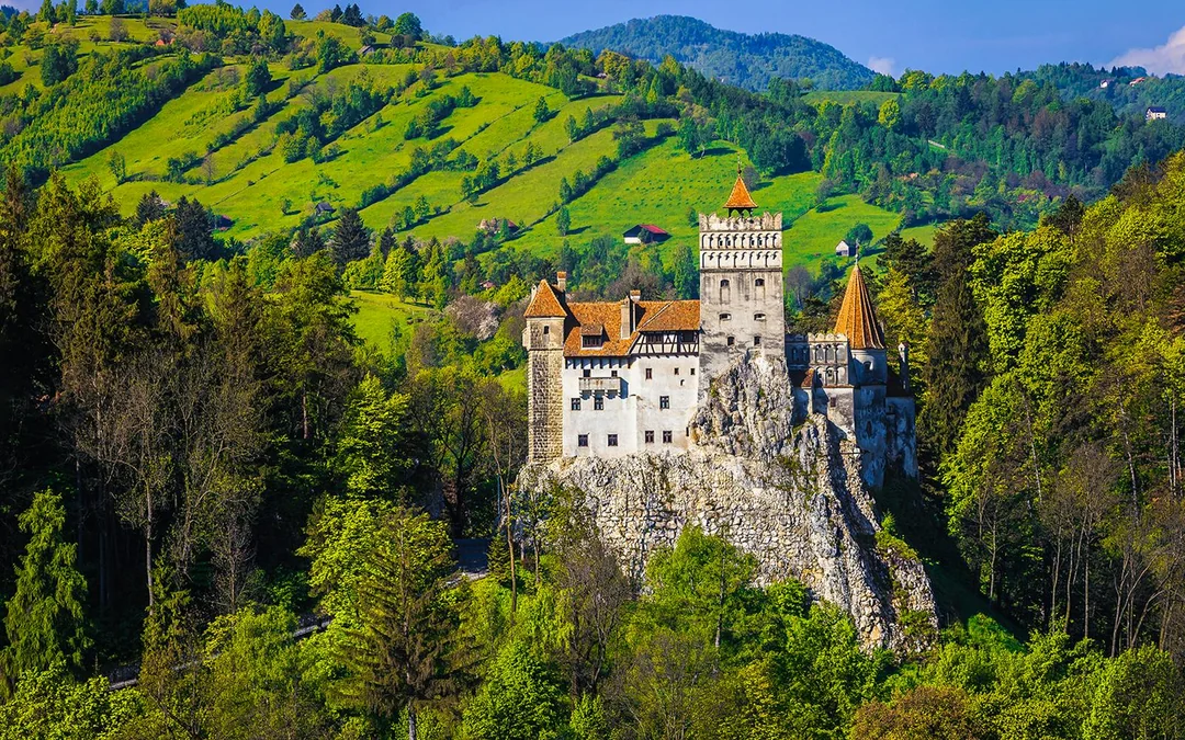 From Bucharest: Peles Castle, Bran Castle & Cantacuzino Castle ('Wednesday Castle') Tour
Image 2