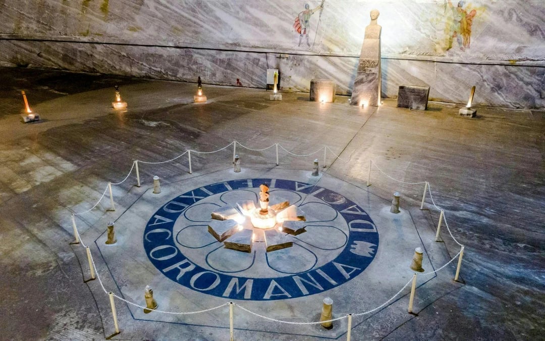 From Bucharest: Slanic Prahova Salt Mine & Wine Tasting Small-Group Day Trip Image 2
