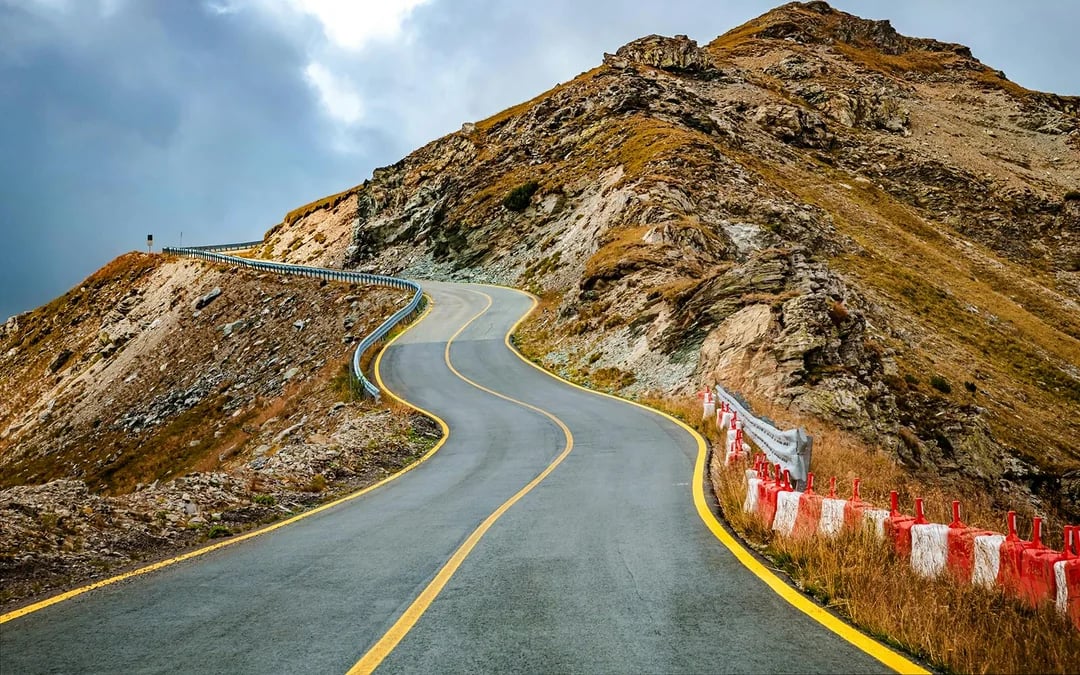 From Bucharest: Transfăgărășan Highway & Poienari Fortress Day Trip
Image 2