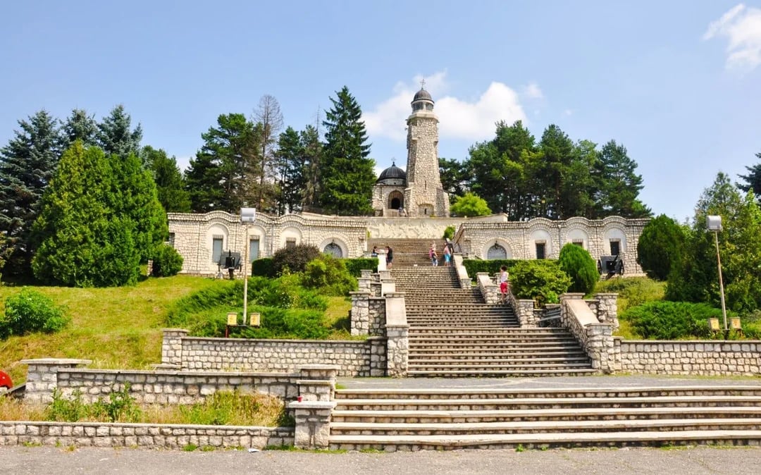 From Bucharest: Transfăgărășan Highway & Poienari Fortress Day Trip
 Image 5