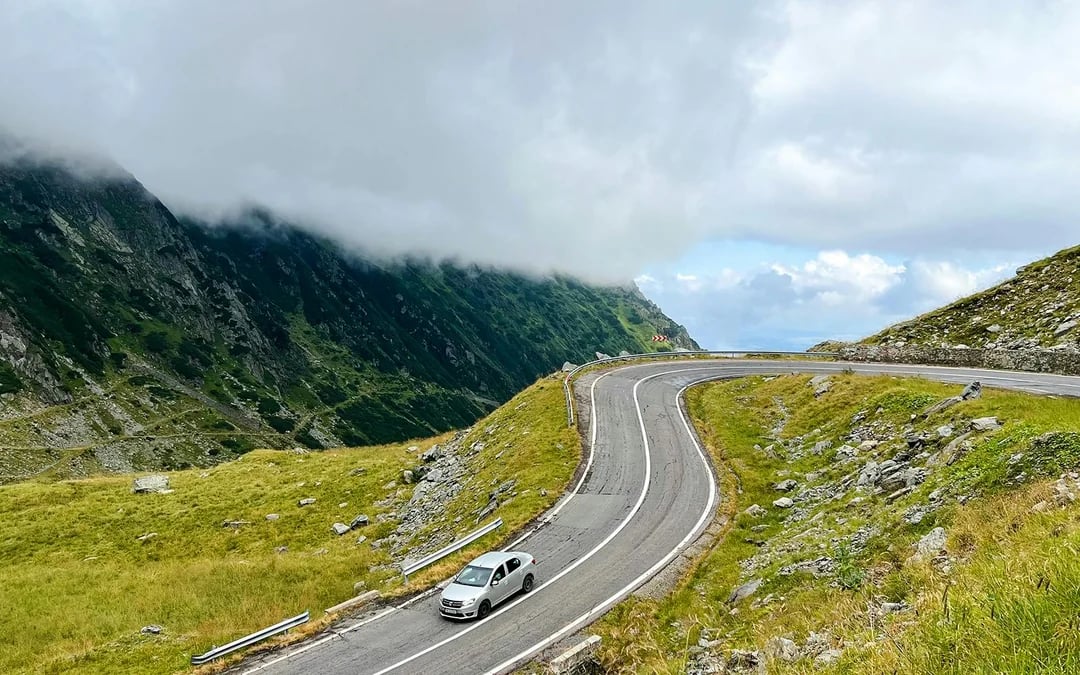From Bucharest: Transfăgărășan Highway & Poienari Fortress Day Trip
 Image 8