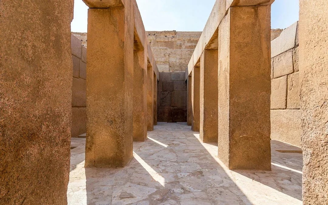 From Cairo: Half-Day Giza Pyramids & Sphinx Guided Tour with Nile Felucca Ride & Hotel Transfers Image 6