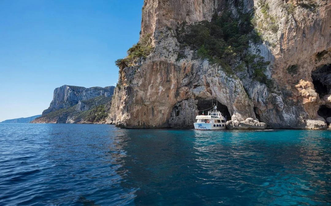 From Cala Gonone: Motorboat Tour of Gulf of Orosei with Cala Goloritzè Image 3