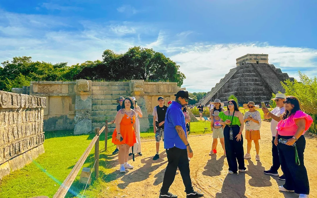 From Cancún: Chichén Itzá Early Access Guided Tour (Without Taxes) Image 2