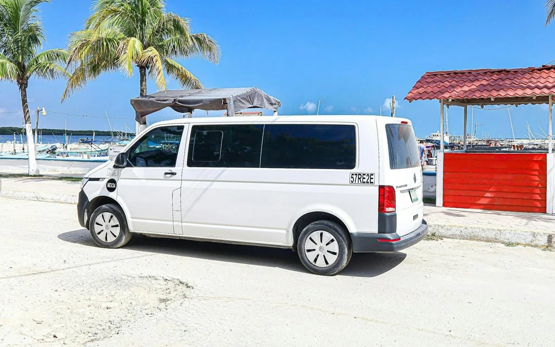 From Cancún: Holbox Island Day Trip with Isla Pasión, Punta Mosquito & Yalahau Spring Image 9