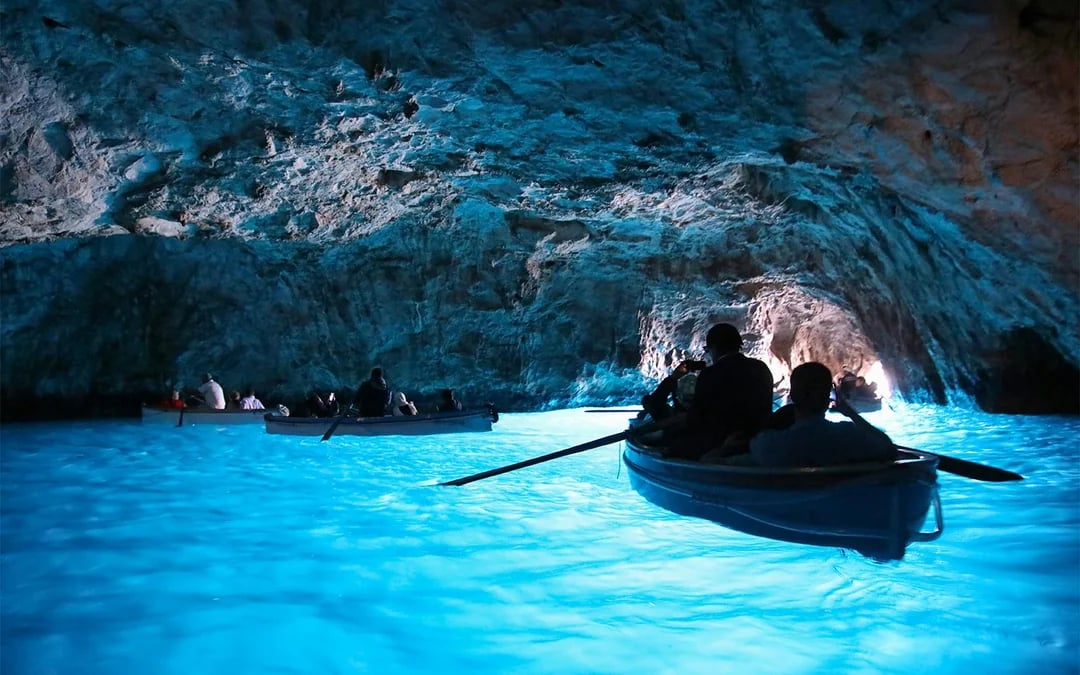 From Capri: Island Boat Tour with Blue Grotto Entry Image 3