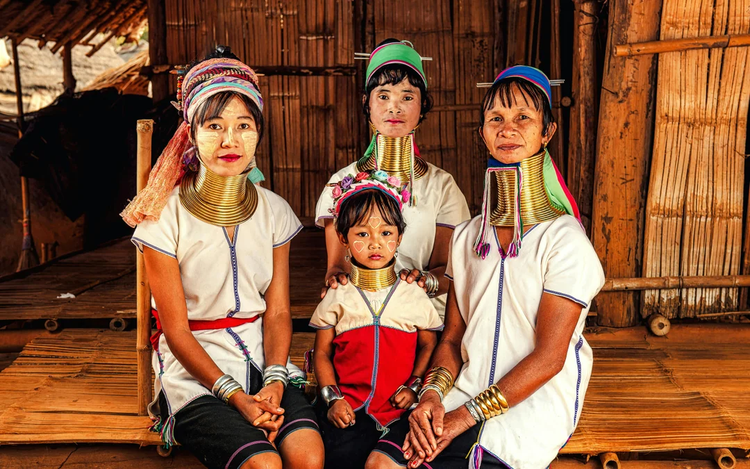 From Chiang Mai: Chiang Rai Temples, Hot Springs, Long Neck Village Image 3