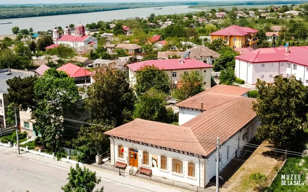 From Constanta: Carsium & Capidava Fortresses Day Trip with Lunch and Wine Tasting Image 3